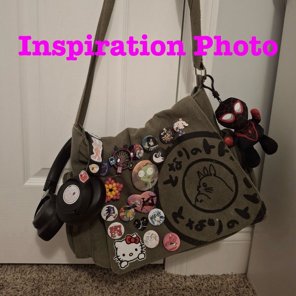 Military vintage-style canvas medic crossbody messenger bag - Picture 10 of 13